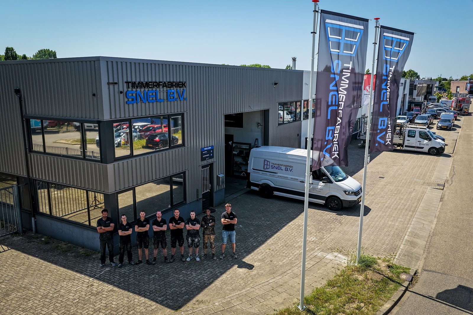 Het pand en het team aan de Rumpsterweg in Bunnik